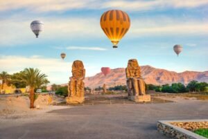 Tour di 2 giorni a Luxor con giro in Mongolfiera