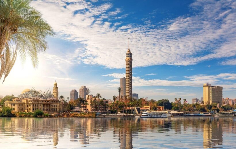 Tour di 1 giorno a Il Cairo Moderno - Uno Sguardo sull'Egitto Contemporaneo