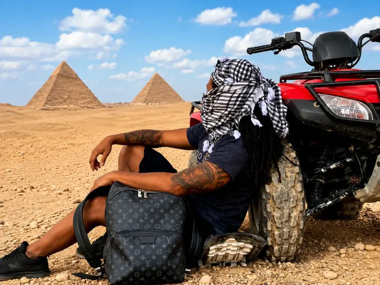 Tour in Quad alle Piramidi di Giza nel deserto